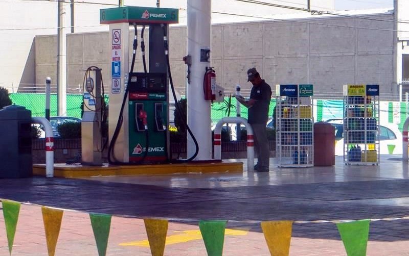 Pierde Pemex 38 por ciento de sus gasolinerías